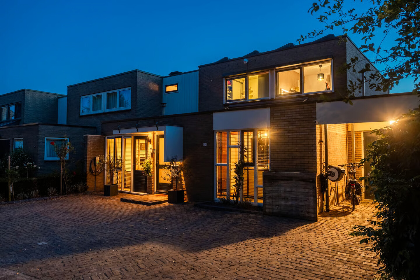 Hoekwoning te koop: Beethovenlaan 14, Hengelo