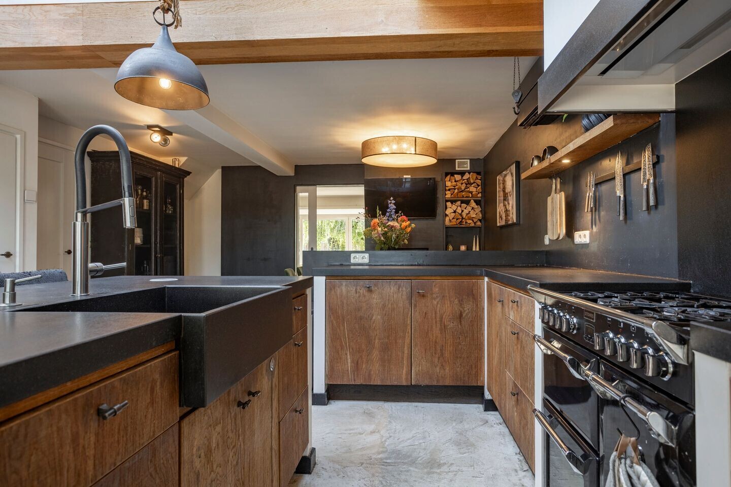 Hoekwoning te koop: Beethovenlaan 14, Hengelo