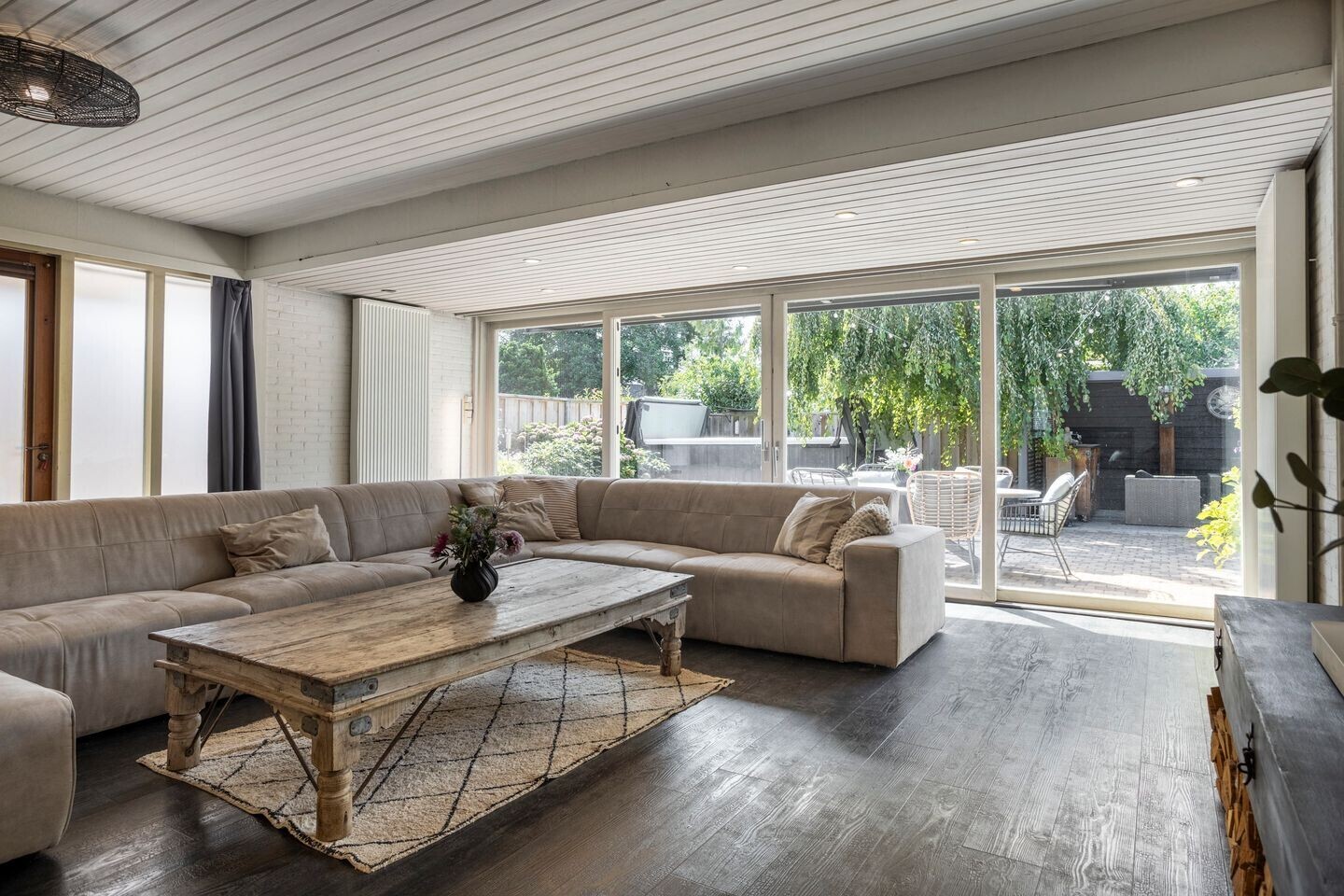 Hoekwoning te koop: Beethovenlaan 14, Hengelo
