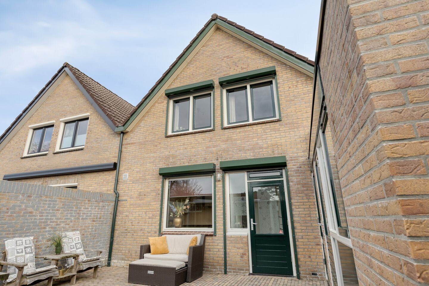 Tussenwoning te koop: Elsbeekweg 48, Hengelo