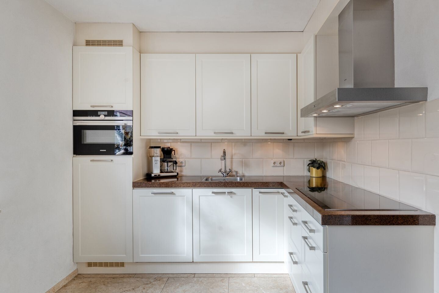 Tussenwoning te koop: Elsbeekweg 48, Hengelo