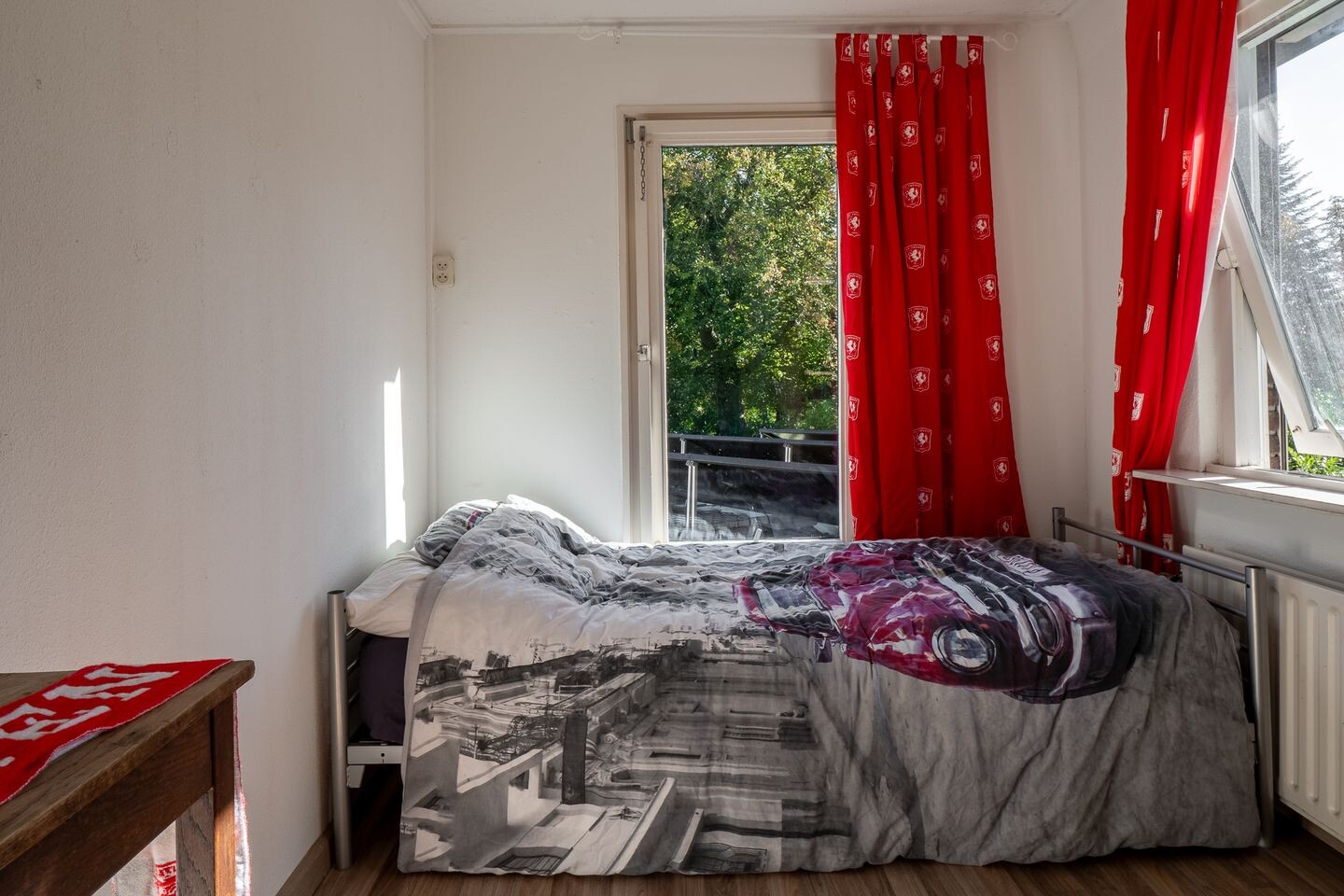 Hoekwoning te koop: Deurningerstraat 264, Hengelo