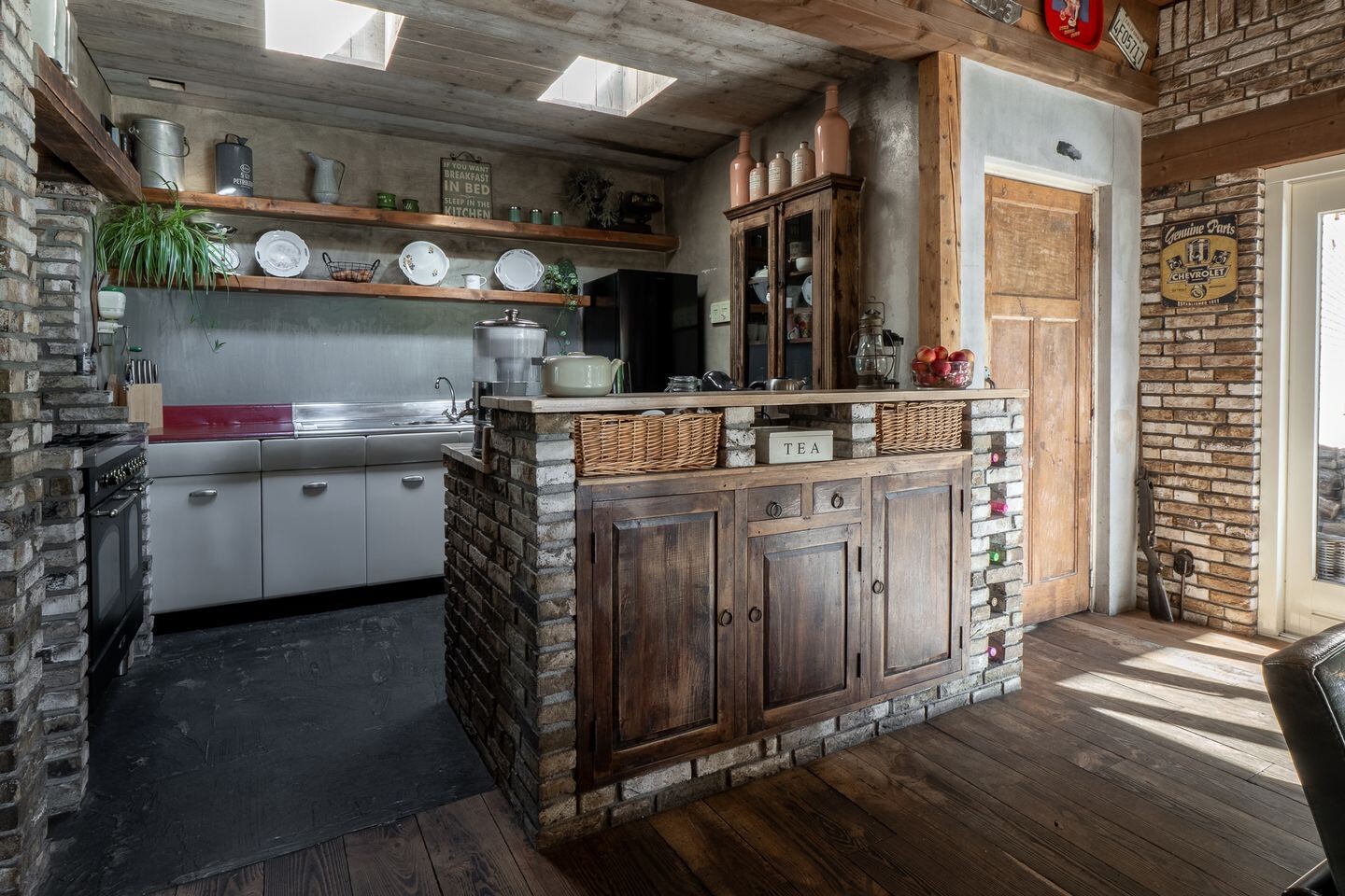 Hoekwoning te koop: Deurningerstraat 264, Hengelo