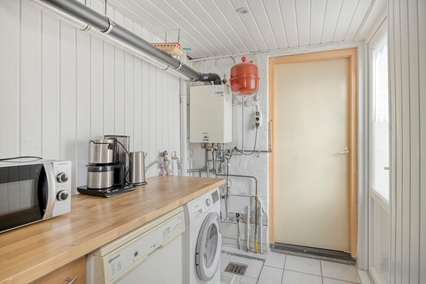 Tussenwoning te koop: Castorweg 187, Hengelo