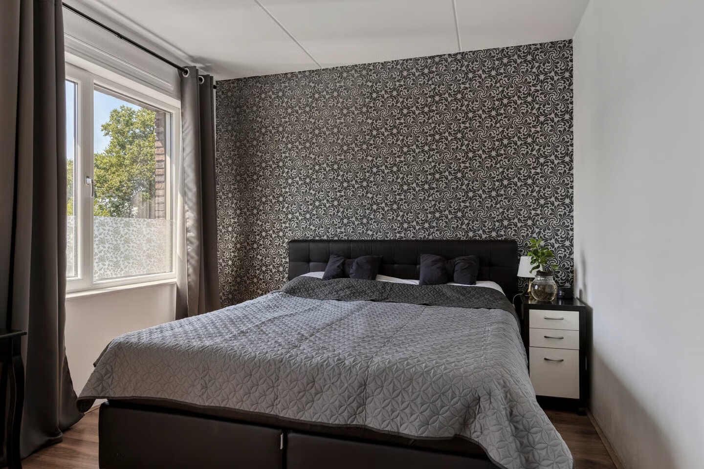 Tussenwoning te koop: Händelstraat 33, Hengelo