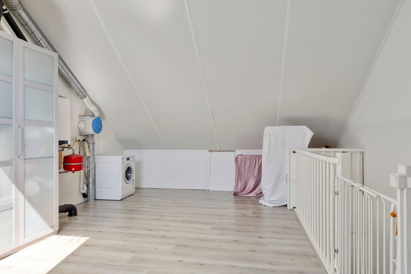 Tussenwoning te koop: Händelstraat 33, Hengelo