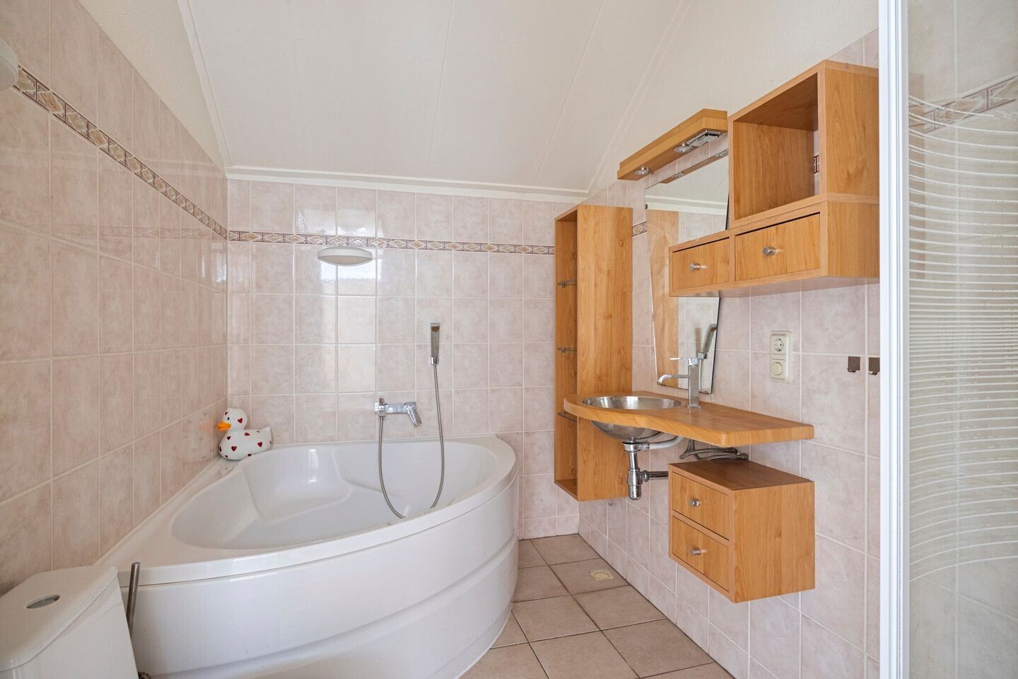 Tussenwoning te koop: Robert Stolzstraat 10, Hengelo