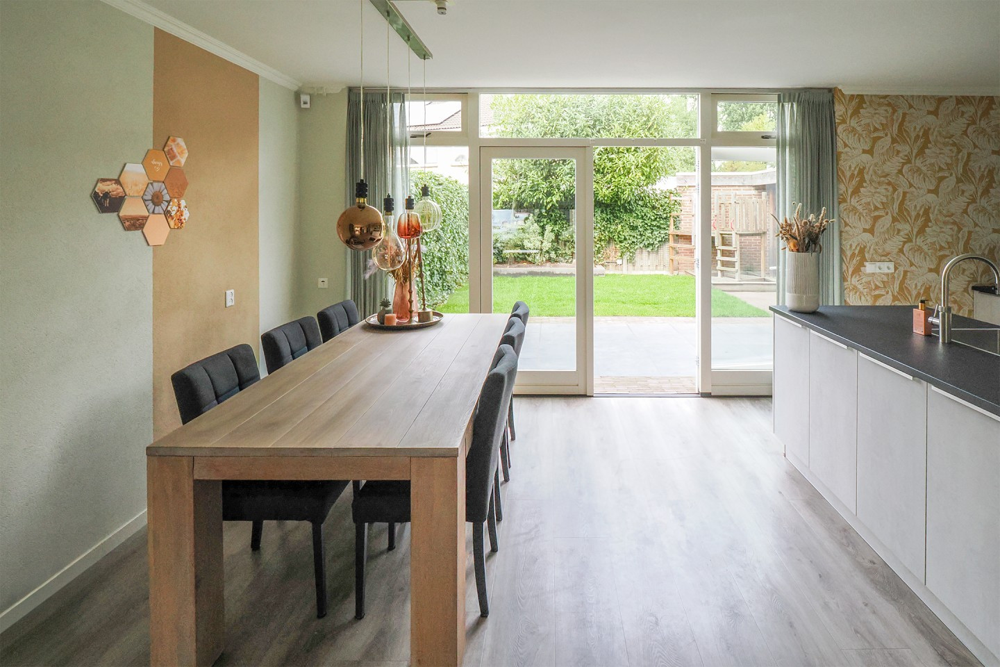 Twee-onder-één-kap te koop: Louis Bouwmeesterstraat 106, Hengelo