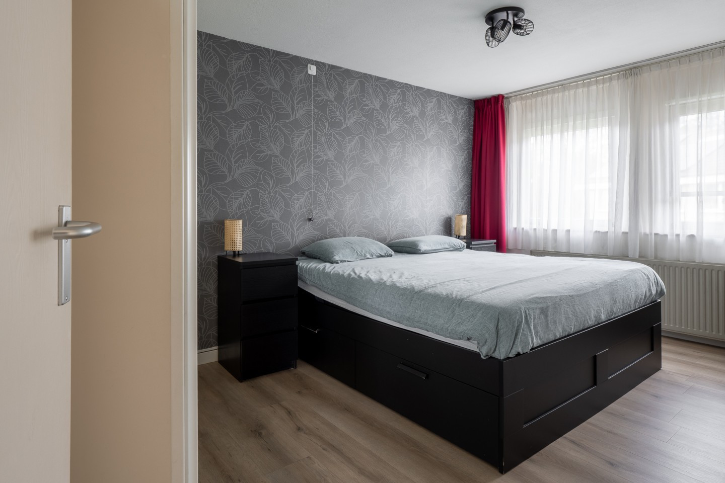 Twee-onder-één-kap te koop: Louis Bouwmeesterstraat 106, Hengelo