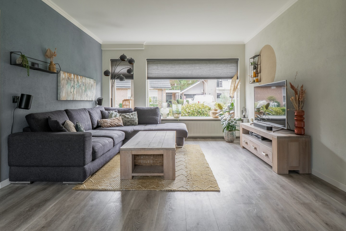 Twee-onder-één-kap te koop: Louis Bouwmeesterstraat 106, Hengelo