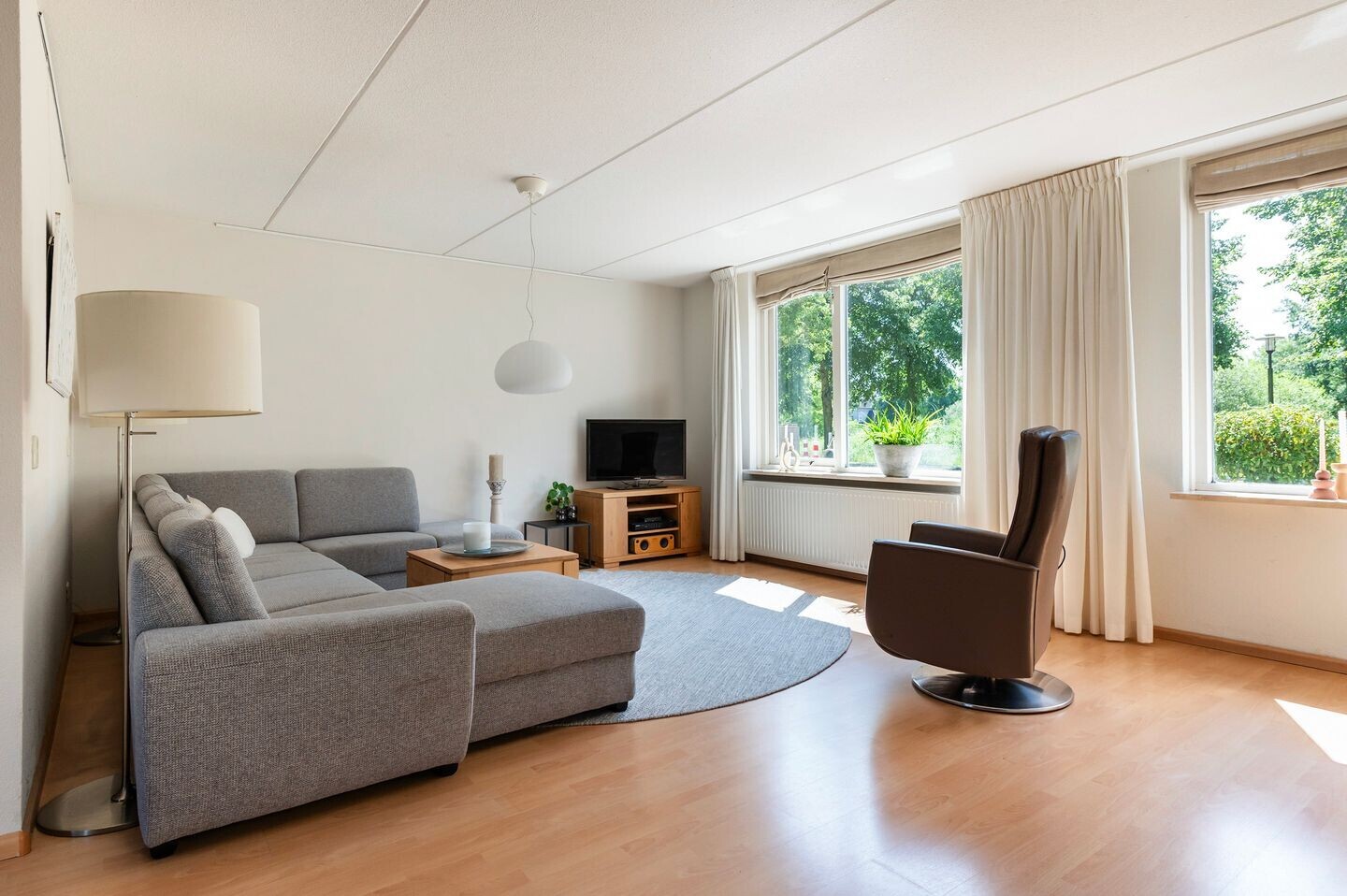 Twee-onder-één-kap te koop: Parijsstraat 53, Hengelo