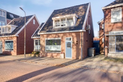 Oostwal 15