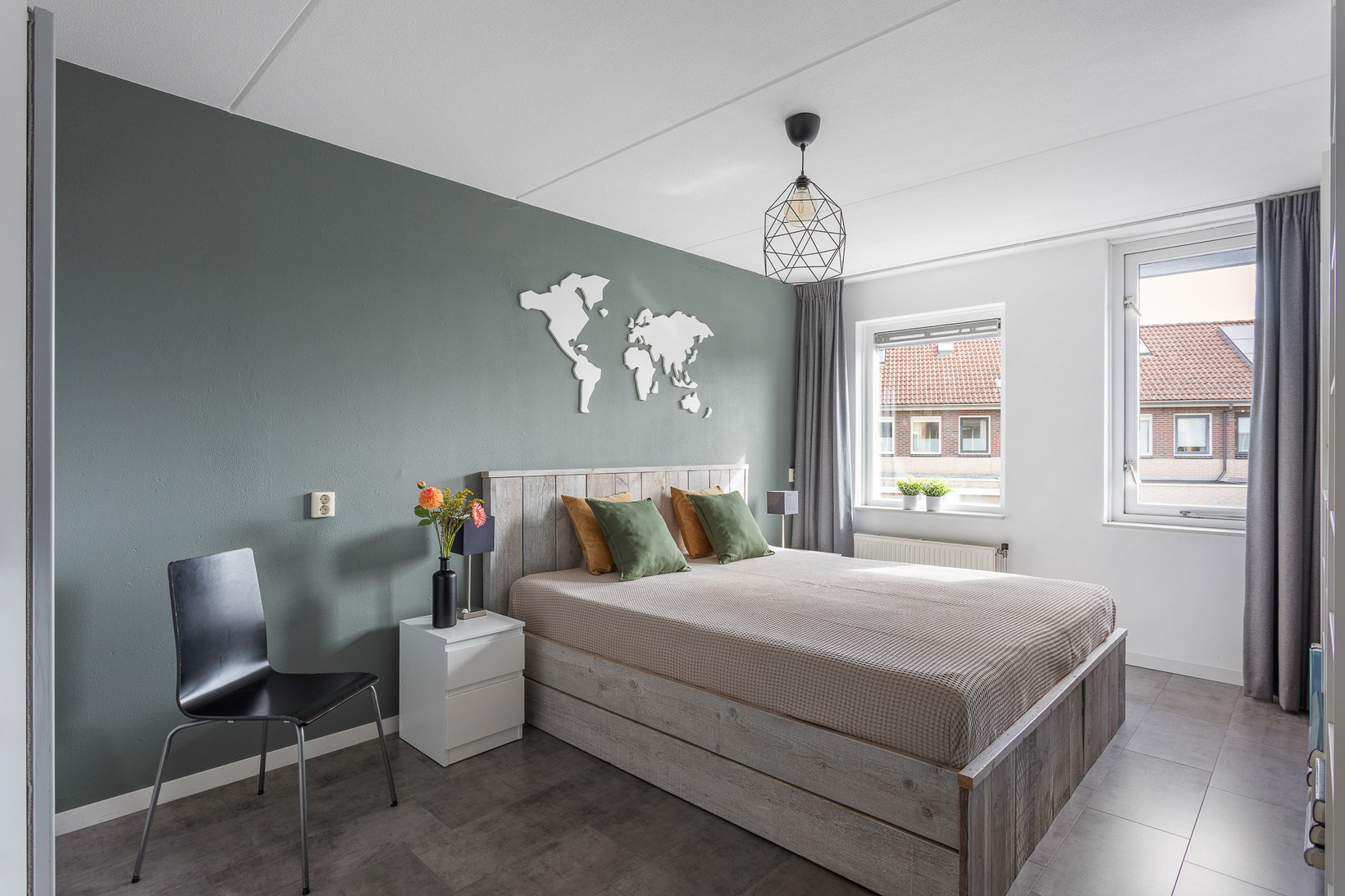 Tussenwoning te koop: Abe Lenstrastraat 7, Oldenzaal