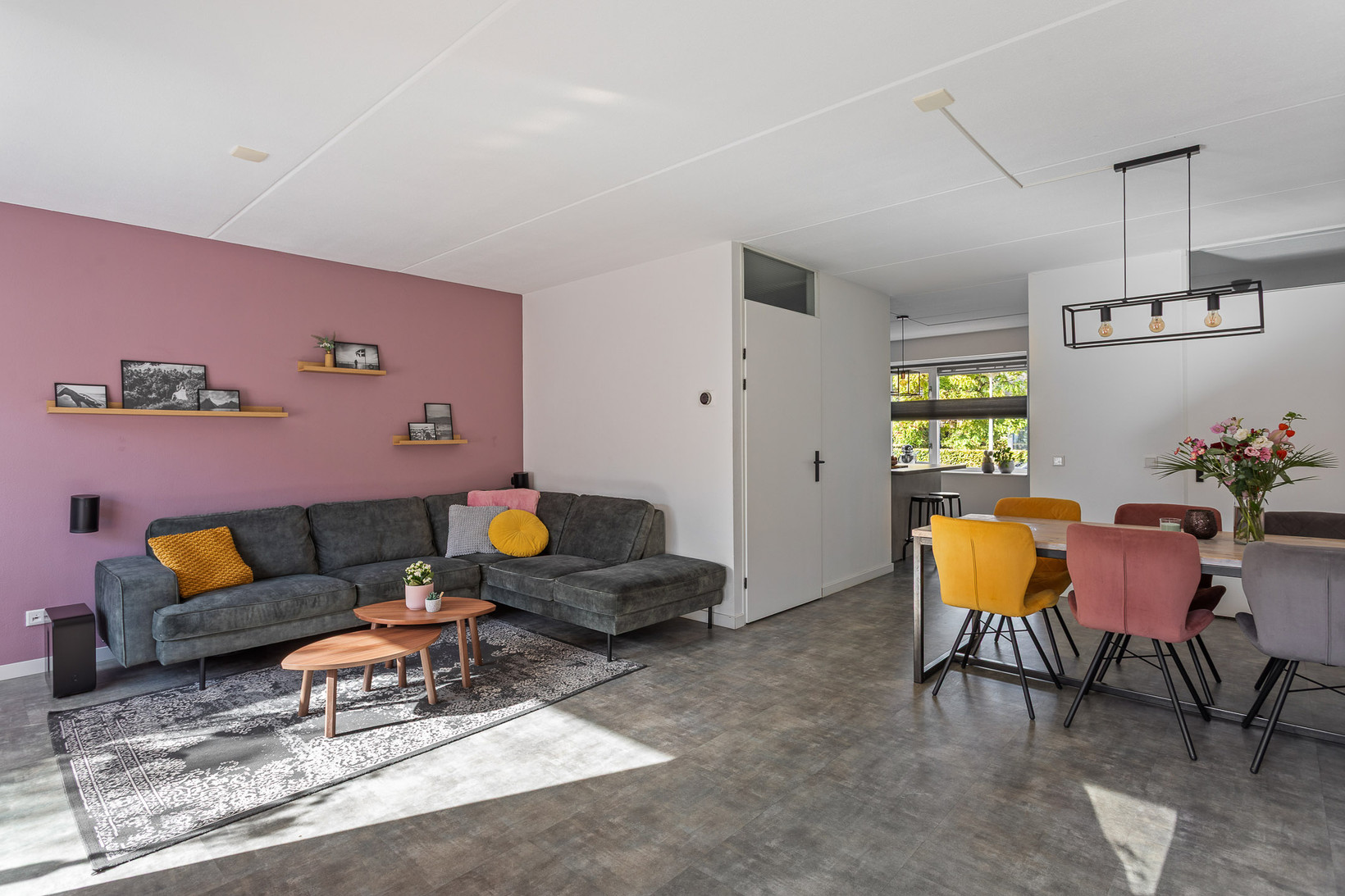 Tussenwoning te koop: Abe Lenstrastraat 7, Oldenzaal