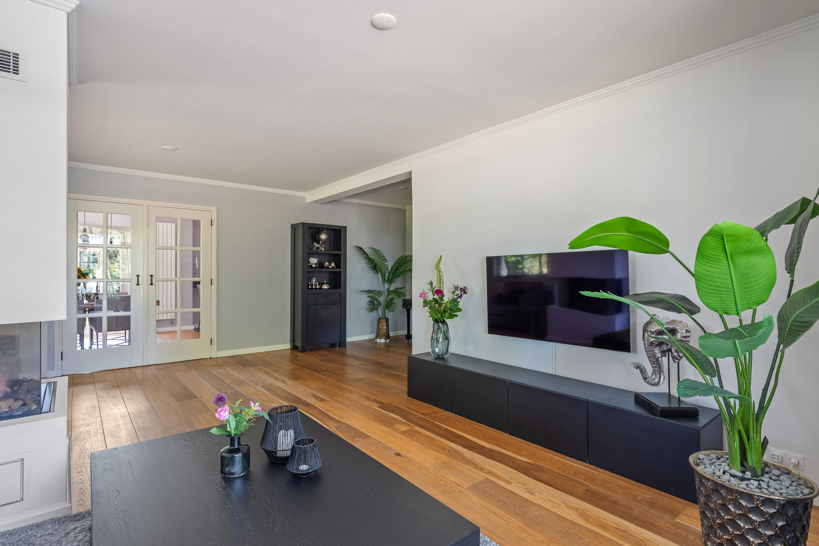 Twee-onder-één-kap te koop: Mr. Treubstraat 16, Oldenzaal