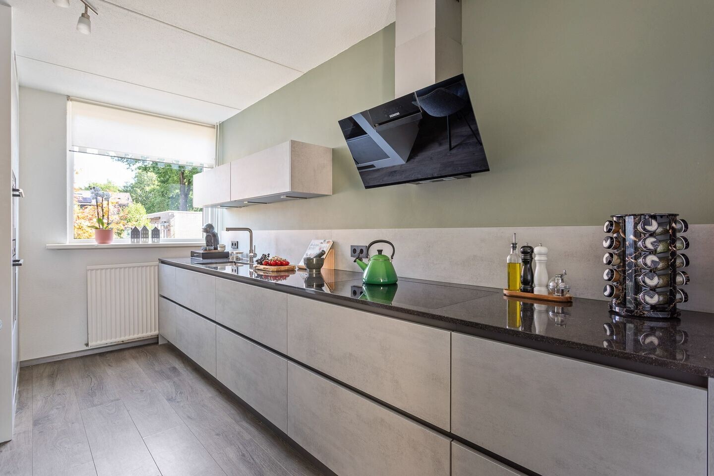 Tussenwoning te koop: Zandhorstlaan 5, Oldenzaal