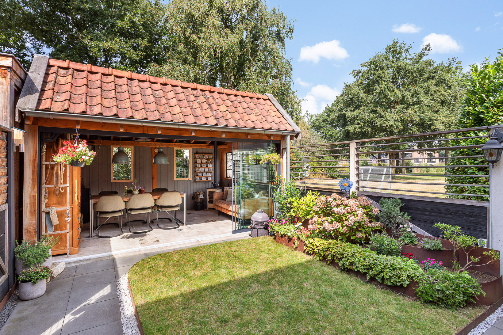 Hoekwoning te koop: Hunenveldlaan 68, Oldenzaal
