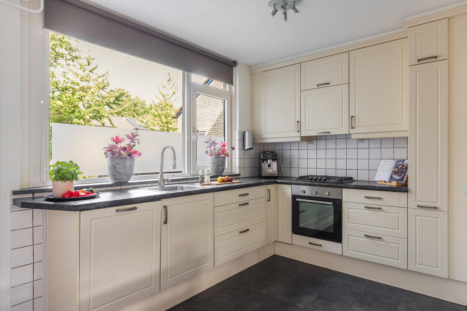 Tussenwoning te koop: Hondsdraf 16, Oldenzaal