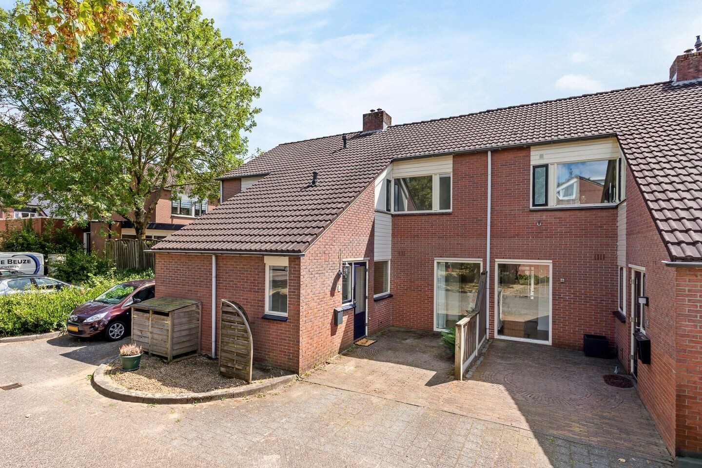 Tussenwoning te koop: Leeuwebek 18, Oldenzaal