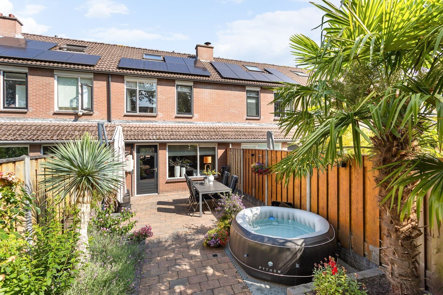 Tussenwoning te koop: Engelwortel 60, Oldenzaal