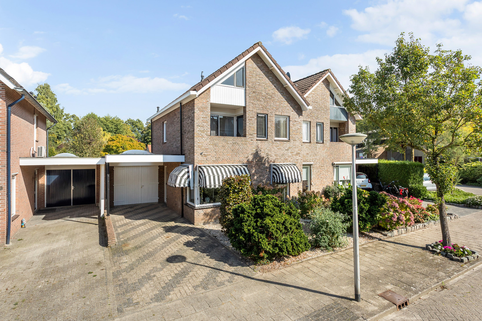 Tussenwoning te koop: Brem 26, Oldenzaal