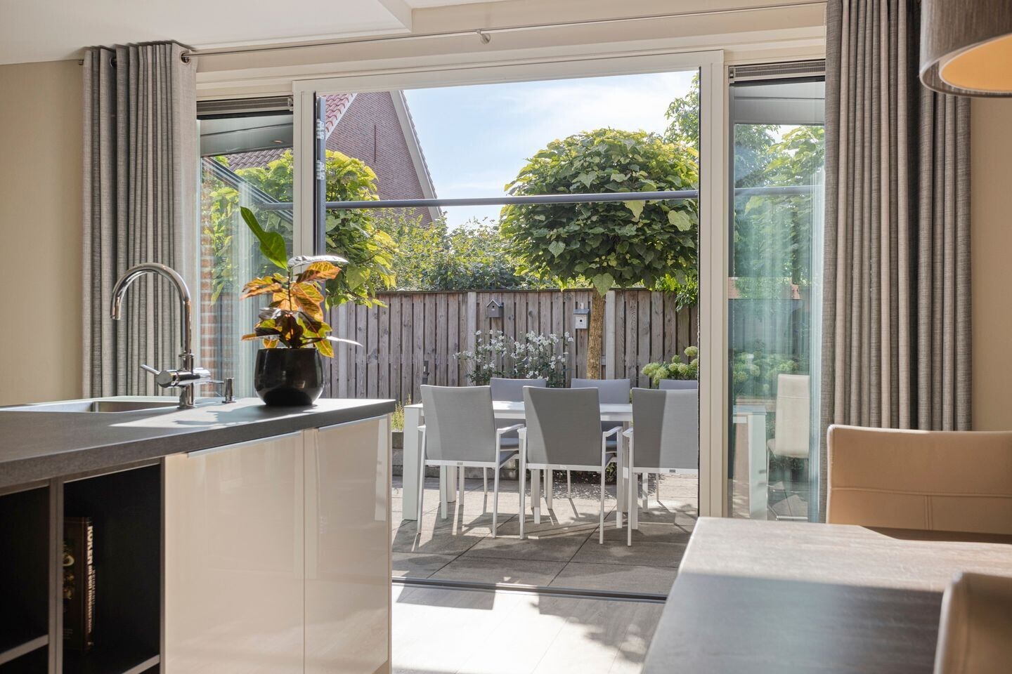 Tussenwoning te koop: hoefsmid 4, Oldenzaal