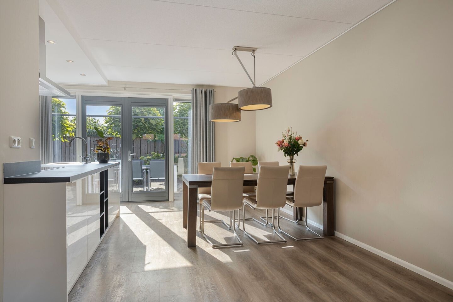 Tussenwoning te koop: hoefsmid 4, Oldenzaal