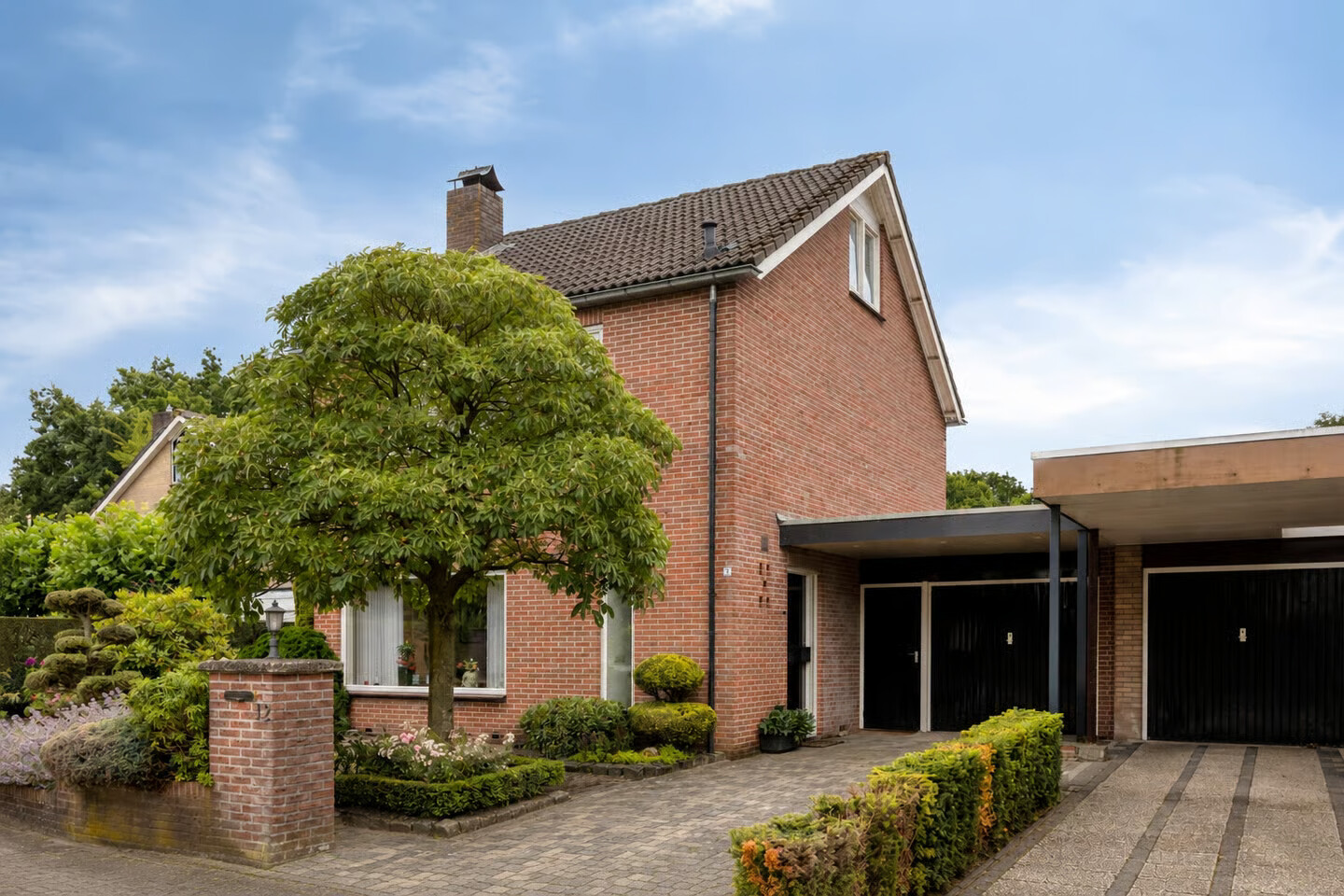 Hoekwoning te koop: Ludgeruslaan 12, Losser