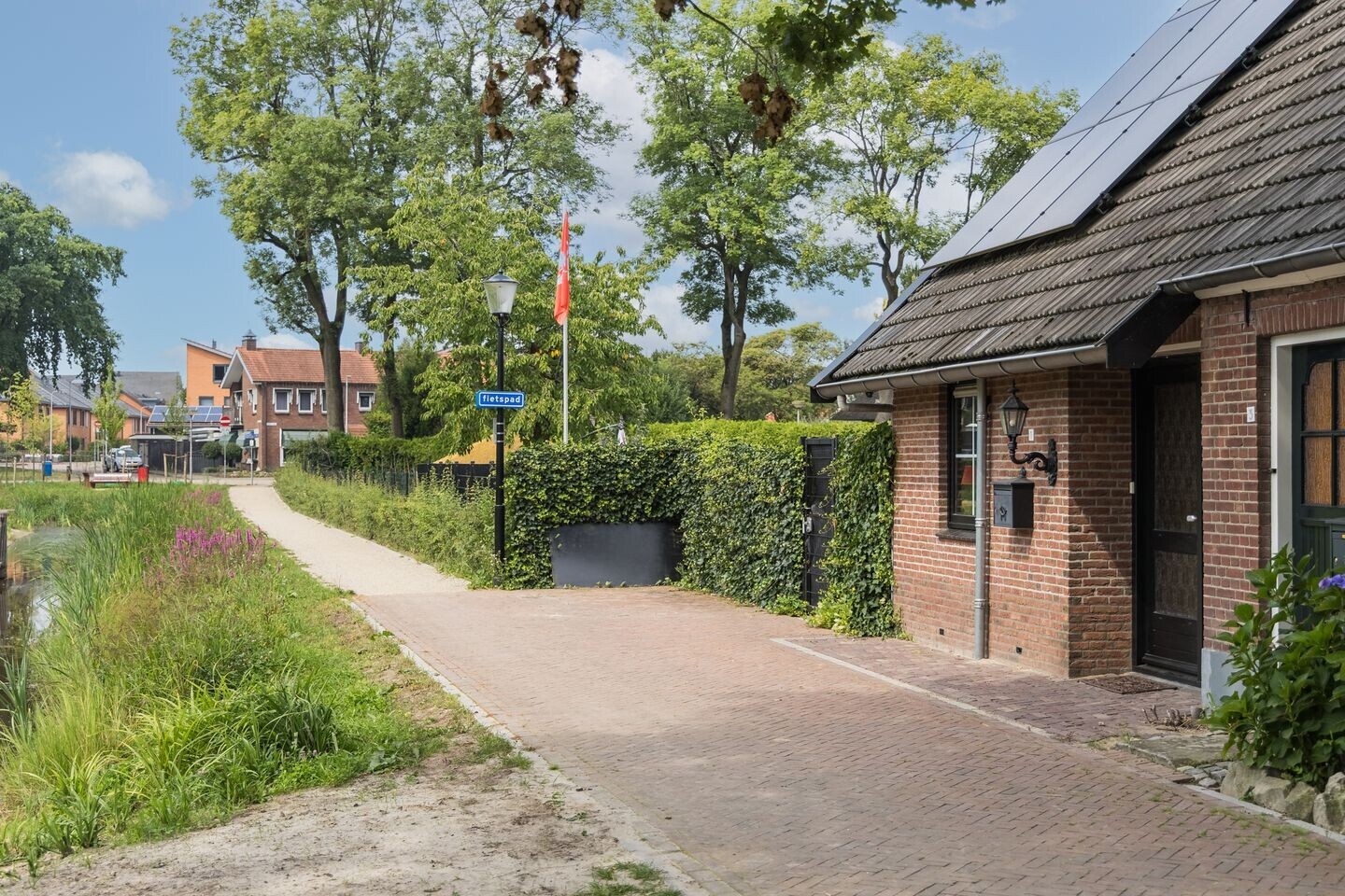 Twee-onder-één-kap te koop: Paasdijk 1, Losser