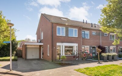 het Adelsgoor 12