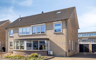 Aronskelkstraat 11