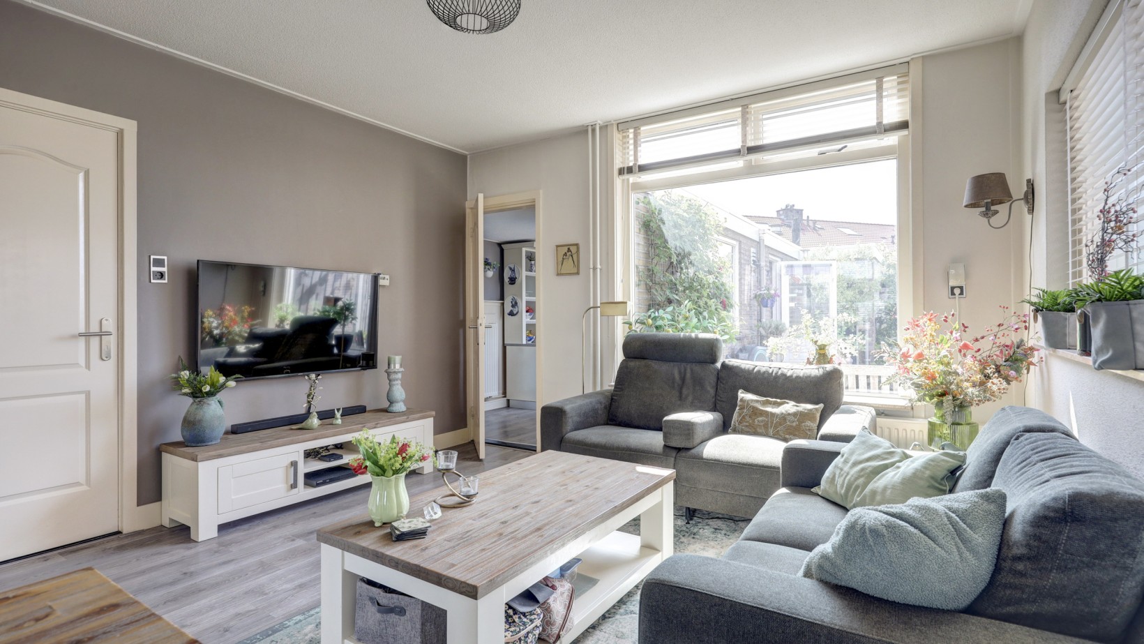 Twee-onder-één-kap te koop: Violierstraat 10, Almelo