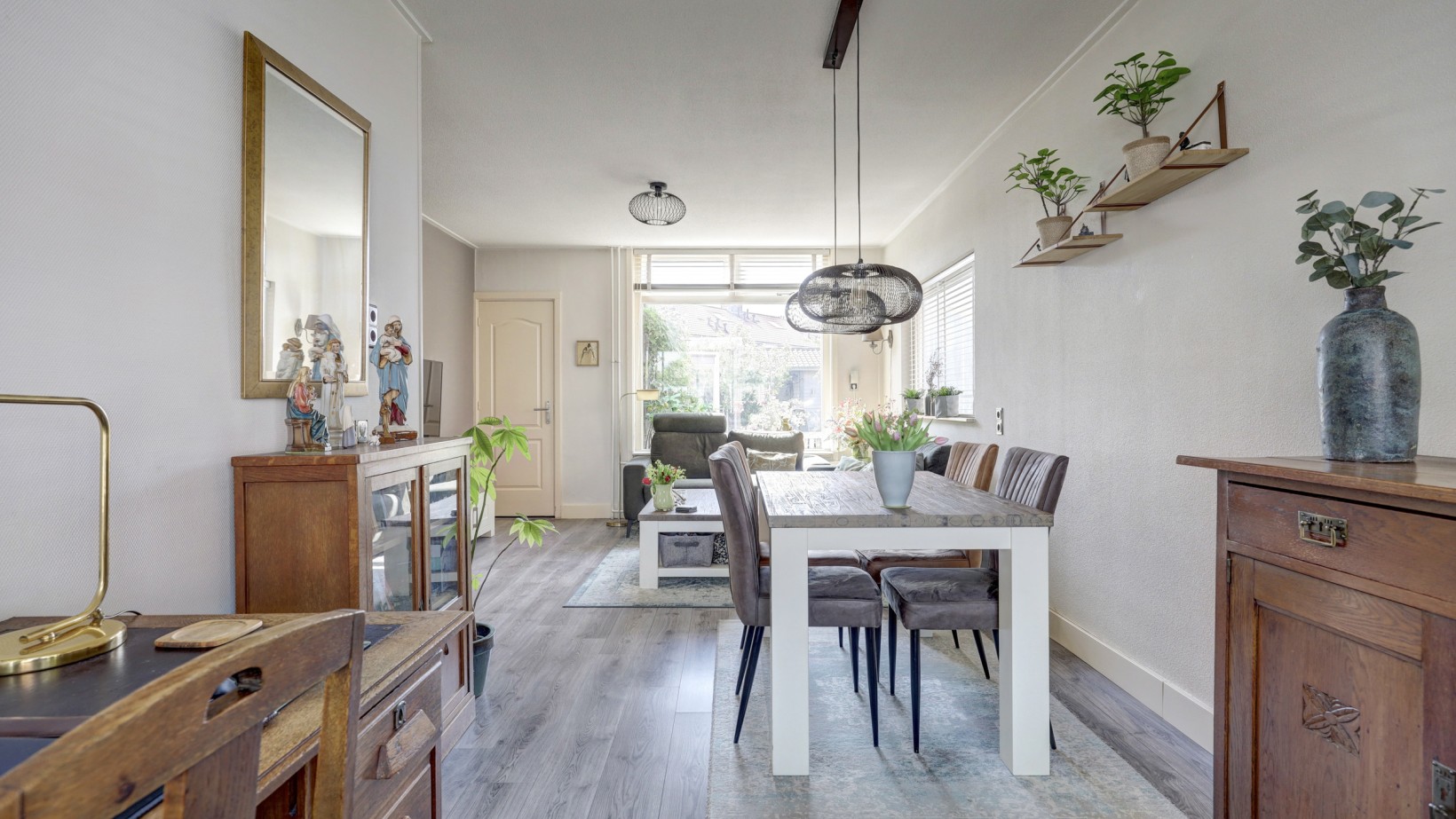 Twee-onder-één-kap te koop: Violierstraat 10, Almelo