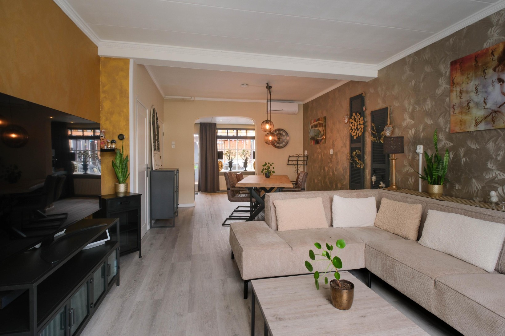 Tussenwoning te koop: Jasmijnstraat 45, Almelo