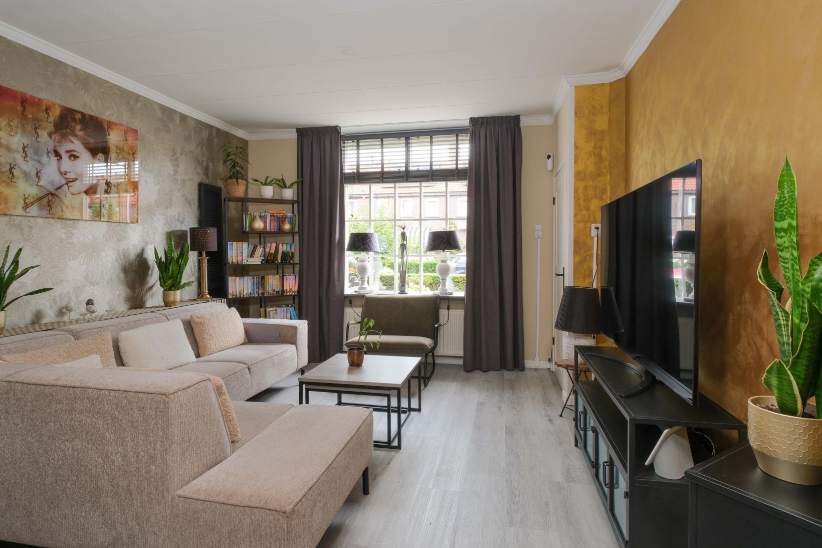 Tussenwoning te koop: Jasmijnstraat 45, Almelo