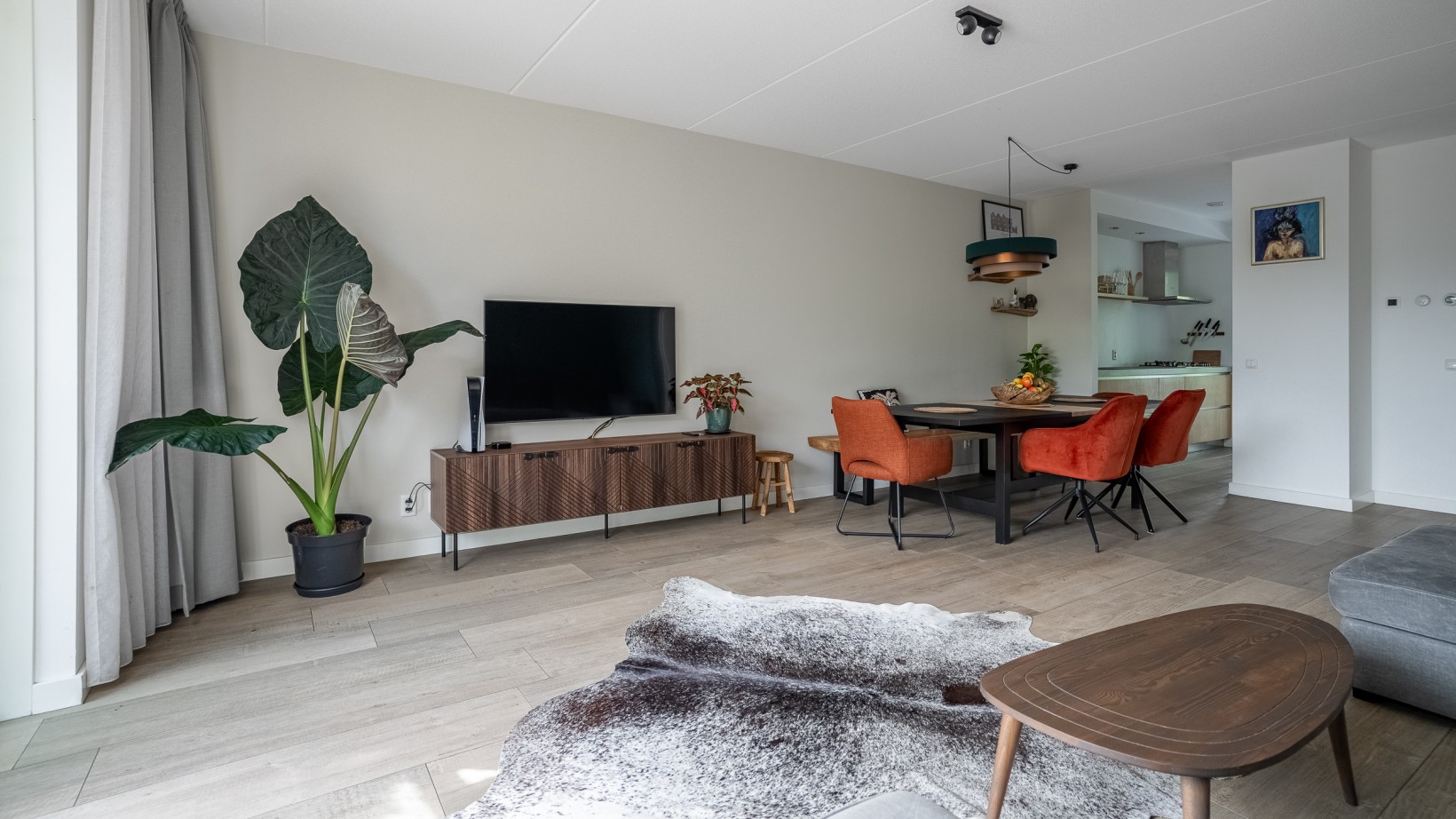 Tussenwoning te koop: Van Wulfften Palthestraat 28, Almelo