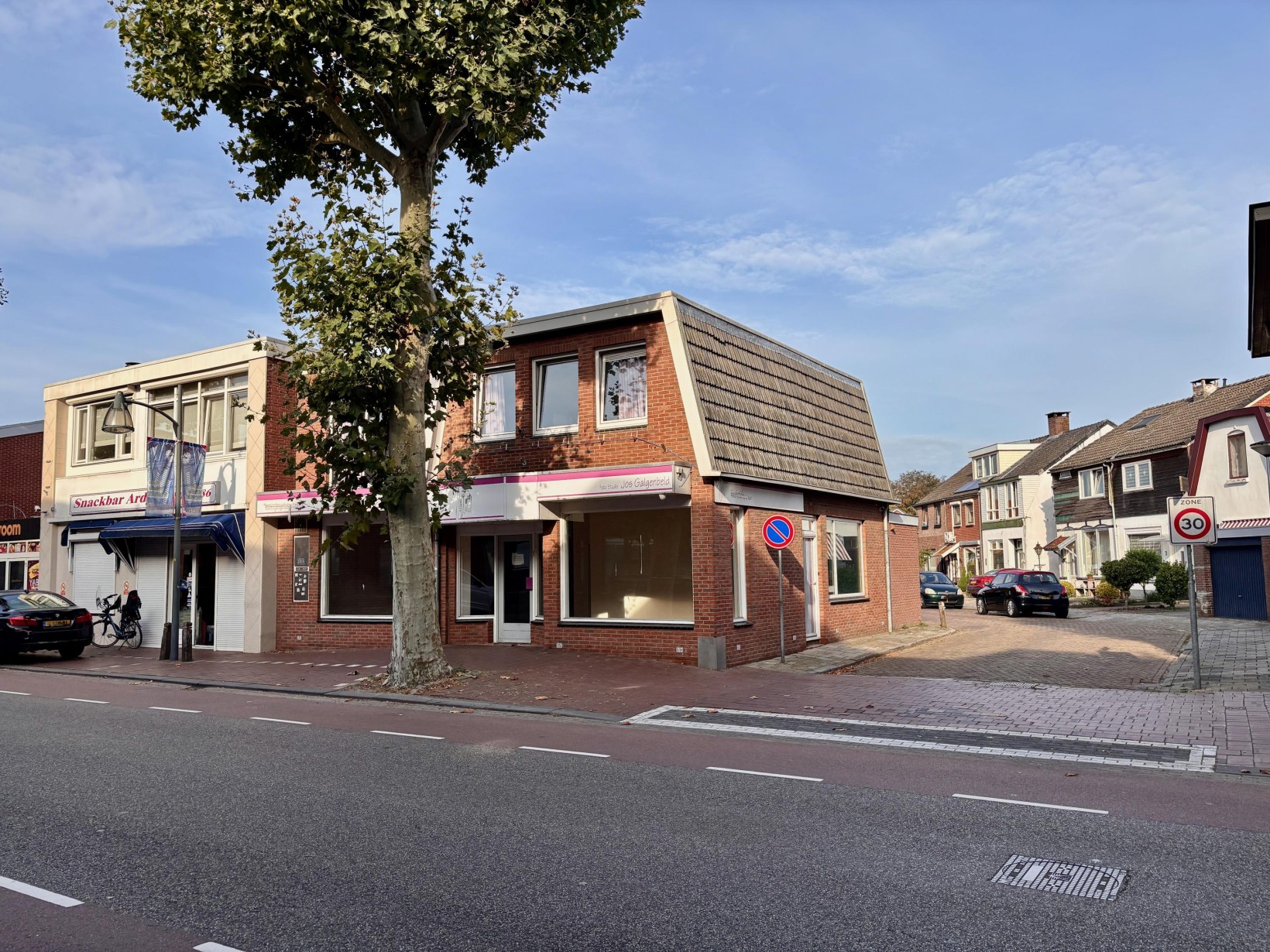Hoekwoning te huur: Ootmarsumsestraat 300, Almelo