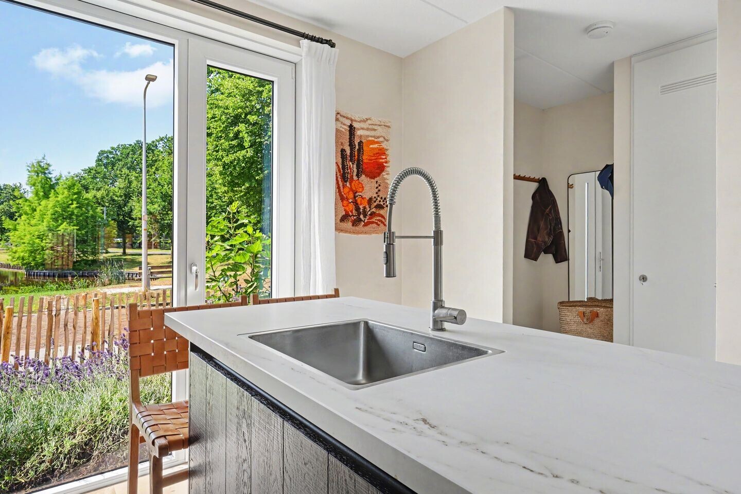 Tussenwoning te koop: De Savornin Lohmanstraat 13, Almelo