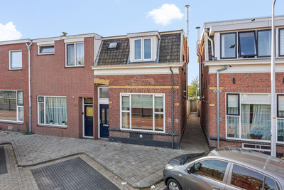Ambtstraat 57