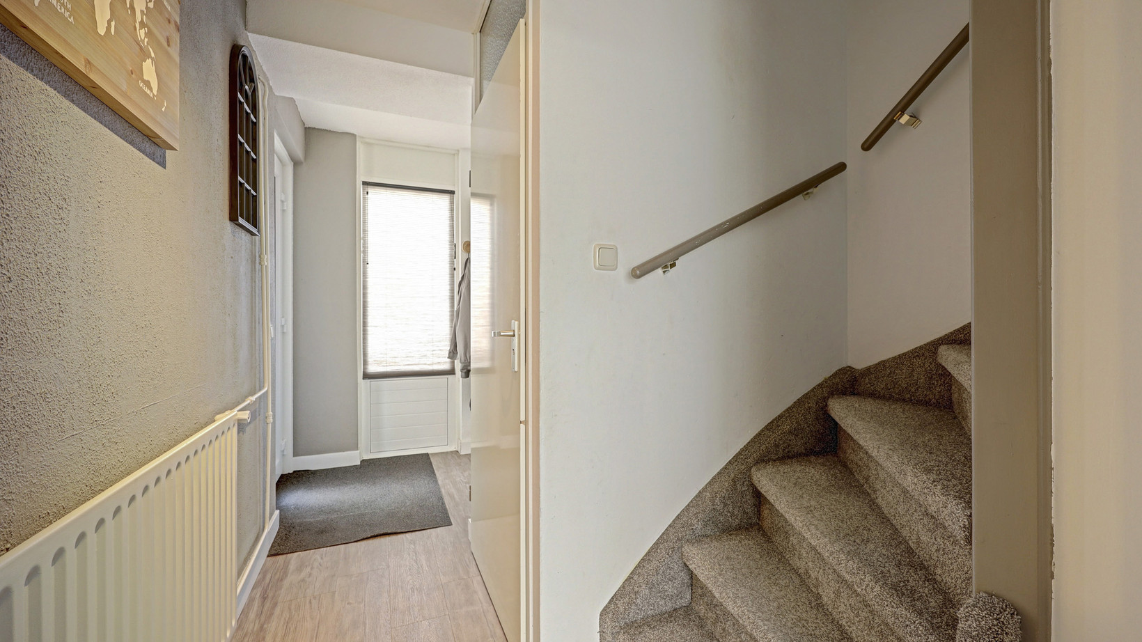 Tussenwoning te koop: Vijverhof 39, Almelo