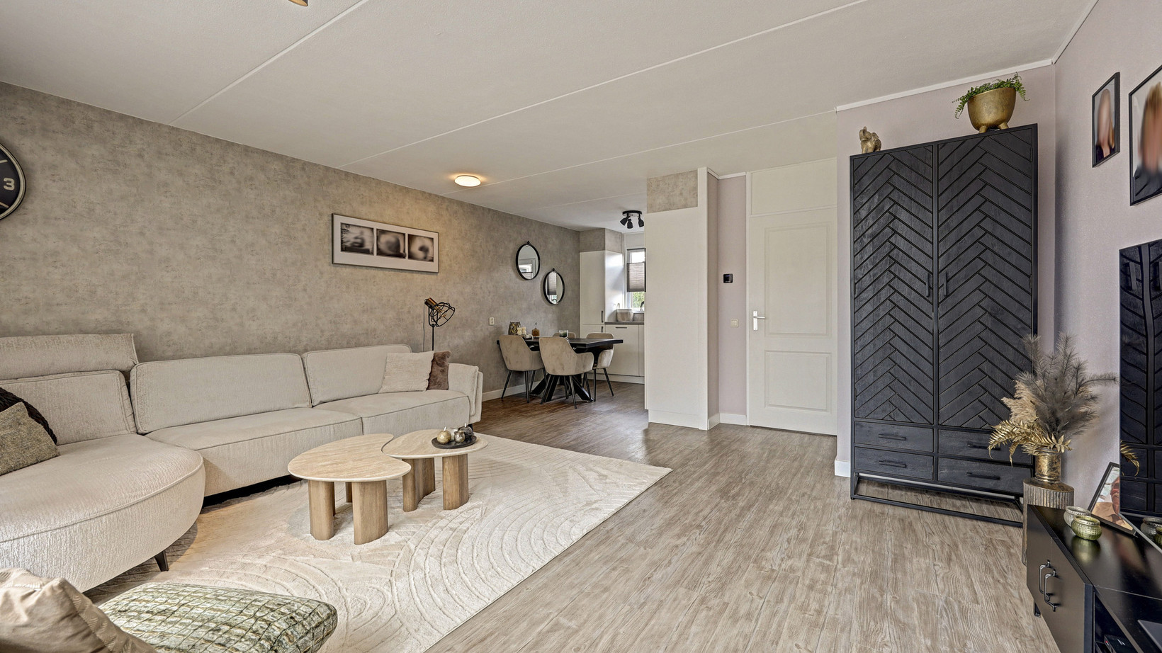 Tussenwoning te koop: Vijverhof 39, Almelo