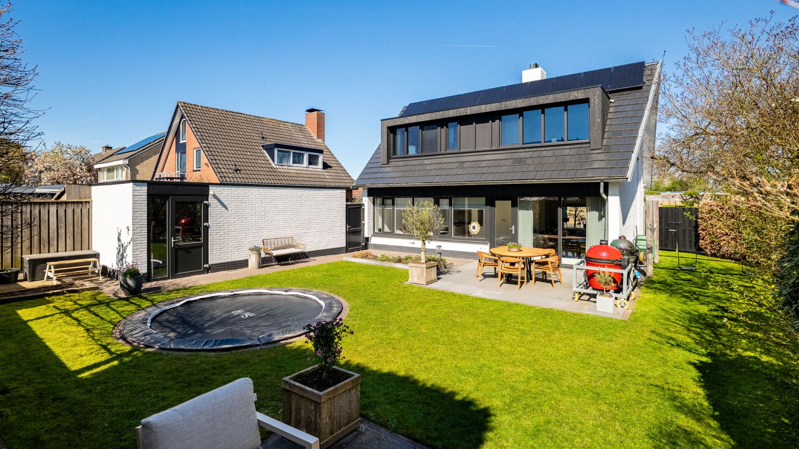 Vrijstaande woning te koop: Rensumaborg 17, Almelo