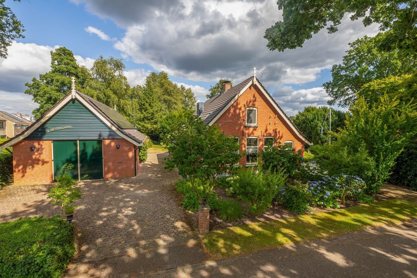 Vrijstaande woning te koop: Biesterweg 43, Almelo