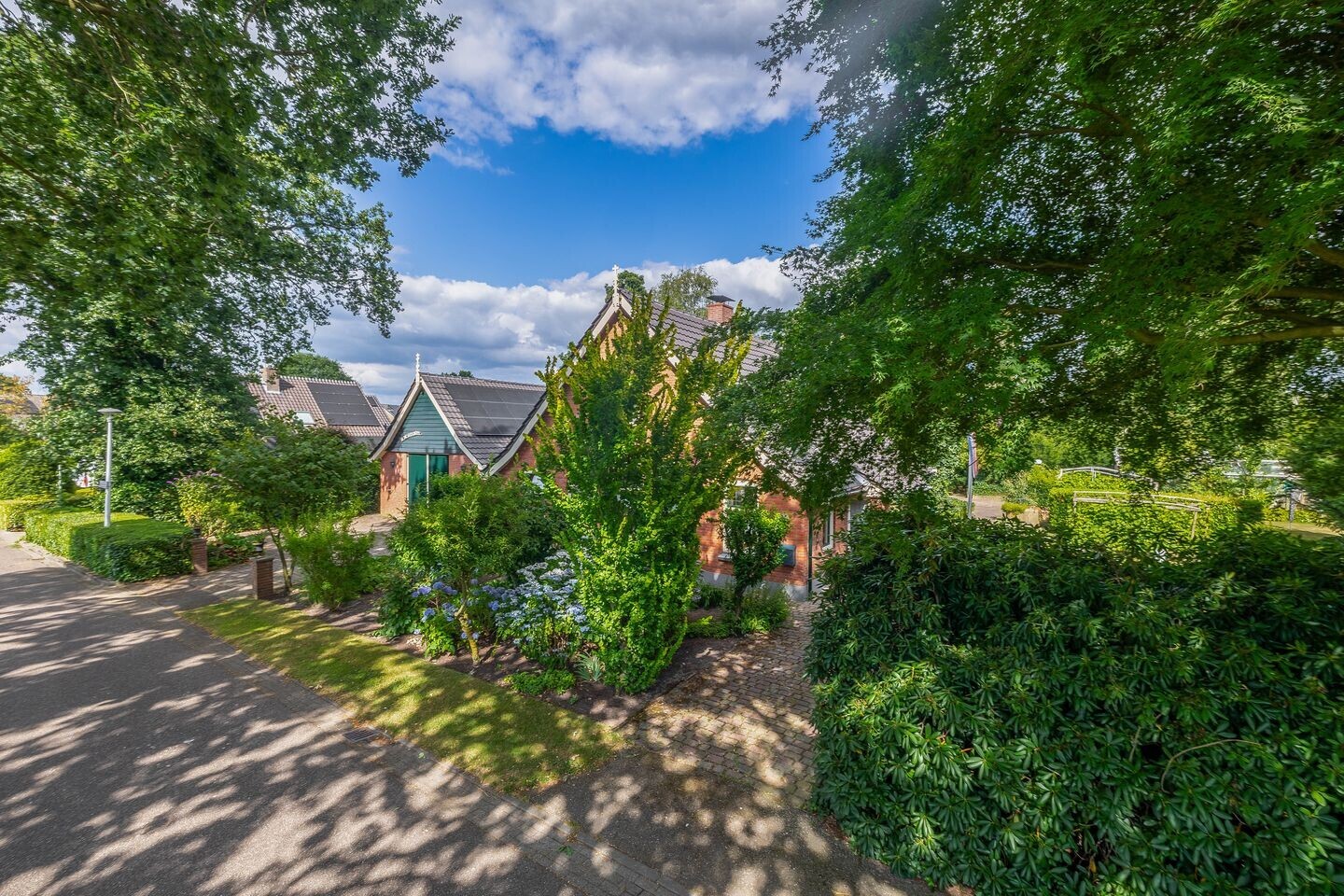 Vrijstaande woning te koop: Biesterweg 43, Almelo