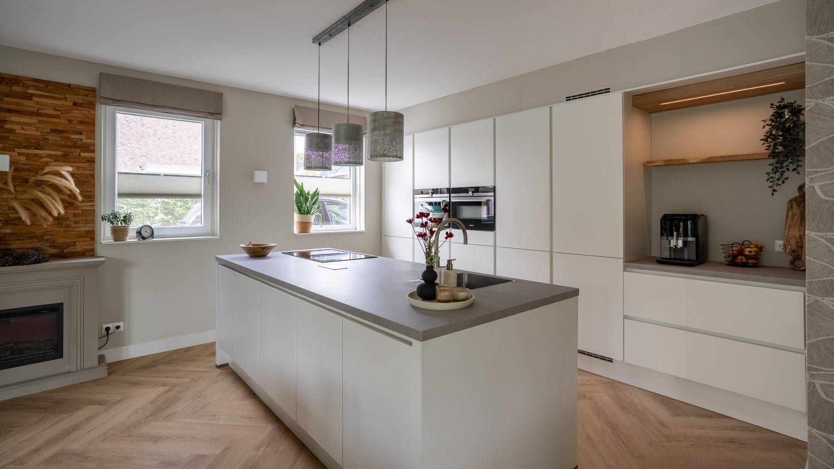 Vrijstaande woning te koop: Leeghwaterlaan 11, Almelo