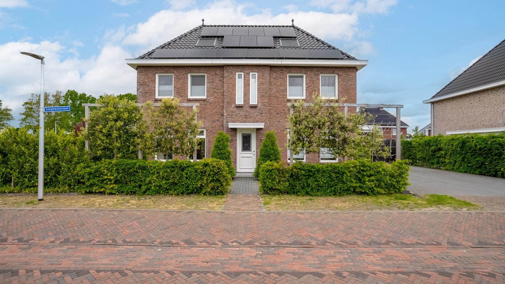Vrijstaande woning te koop: Leeghwaterlaan 11, Almelo