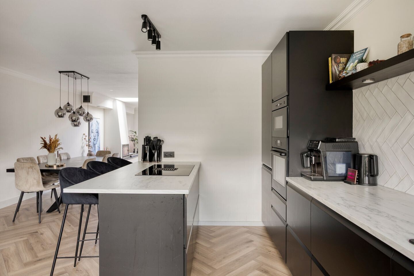 Tussenwoning te koop: De Merel 30, Almelo