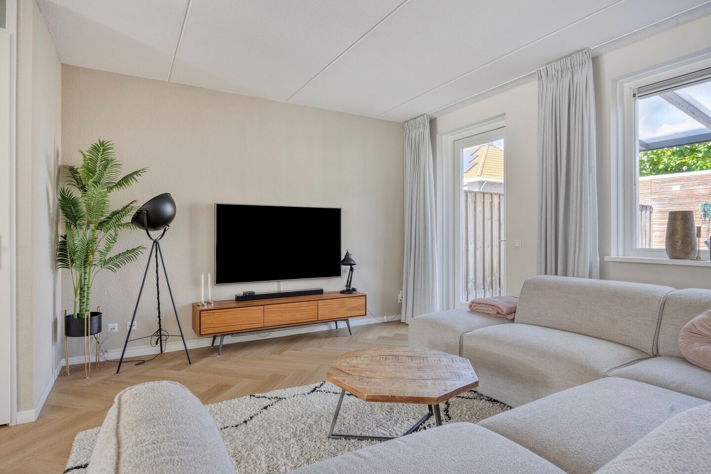 Tussenwoning te koop: Springerstraat 24, Almelo