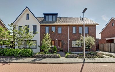 Van Lunterenstraat 25