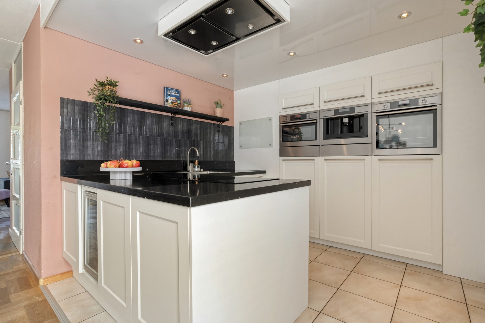 Tussenwoning te koop: De Plevier 126, Almelo